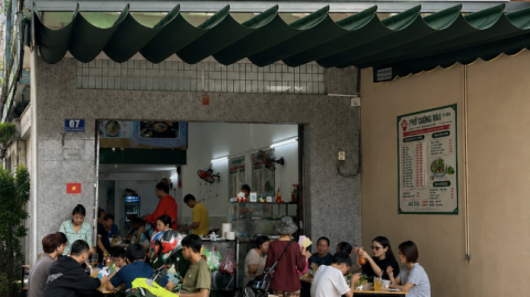 PHỞ CƯỜNG RÂU