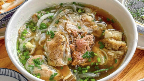 PHỞ CƯỜNG RÂU