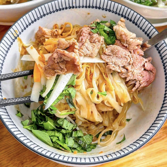 PHỞ CƯỜNG RÂU