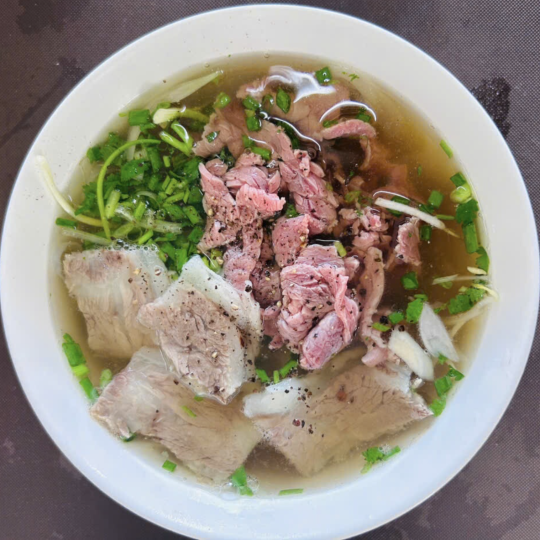 PHỞ CƯỜNG RÂU