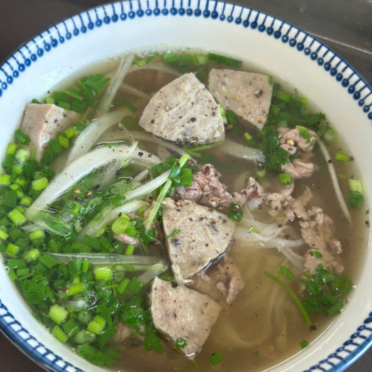 PHỞ CƯỜNG RÂU