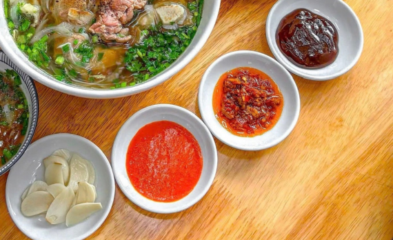 PHỞ CƯỜNG RÂU